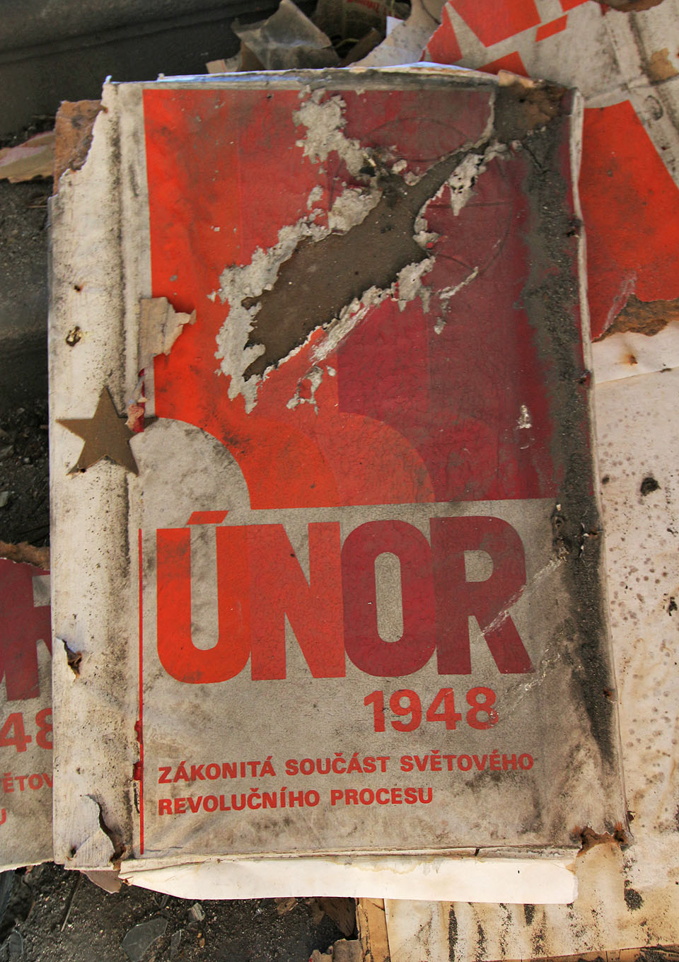 Únor 1948 se v Obnově zřejmě oslavoval s náležitou vervou… Únor 1948 se v Obnově zřejmě oslavoval s náležitou vervou…