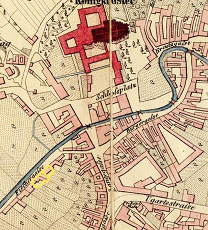 Na mapě z roku 1858 je jasně vidět souvislá zástavba Rybářské ulice, na místech domů č. 9 a 11 ale ještě stojí roztroušené menší domky. Na mapě z roku 1858 je jasně vidět souvislá zástavba Rybářské ulice, na místech domů č. 9 a 11 ale ještě stojí roztroušené menší domky.
