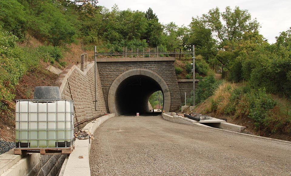 Obřanský tunel