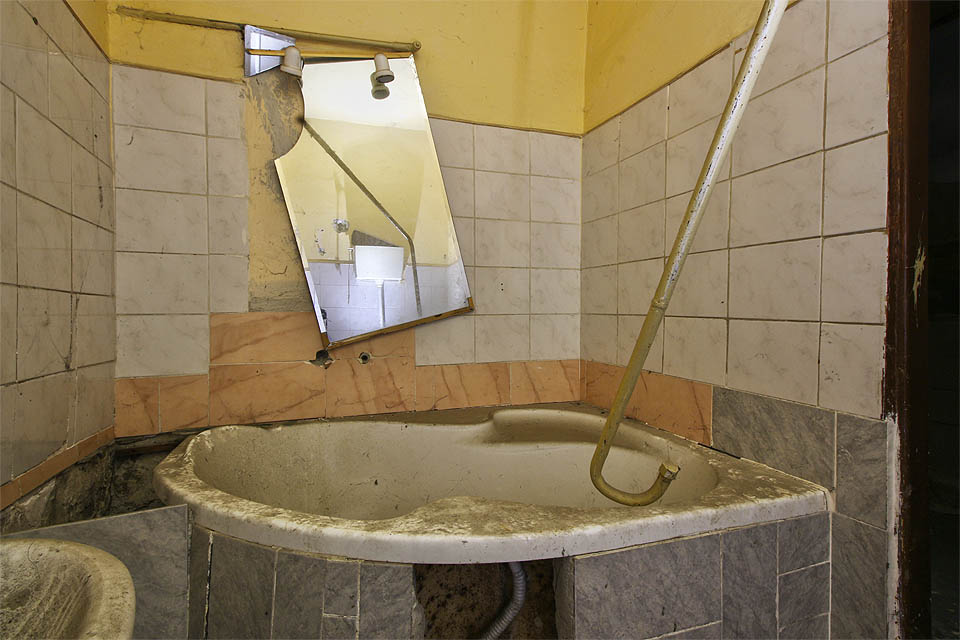 Pozdější rekonstrukce daly domu punc určitého luxusu. Minimálně šlo o docela dobře obyvatelné prostory. Pozdější rekonstrukce daly domu punc určitého luxusu. Minimálně šlo o docela dobře obyvatelné prostory.