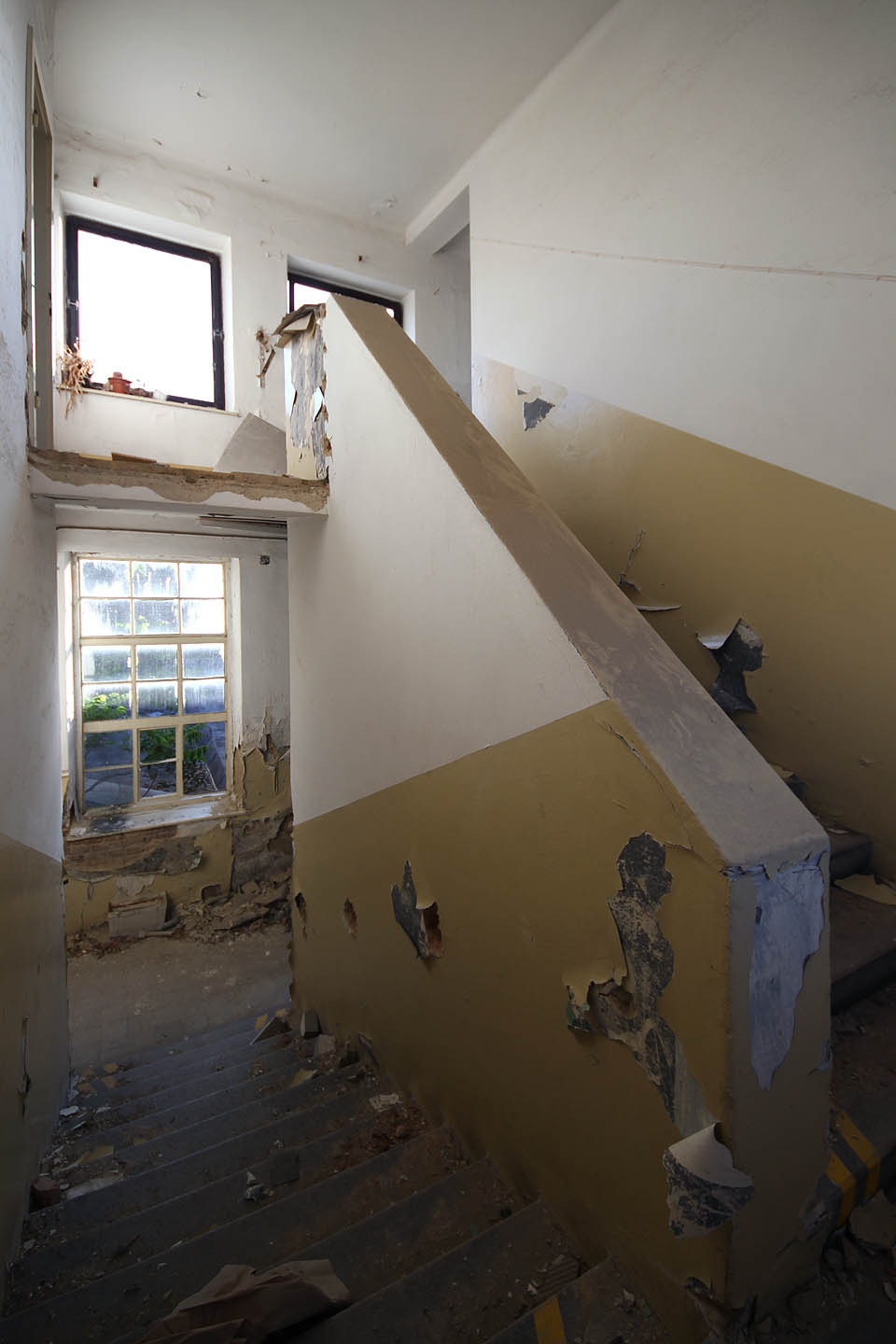 Třetí patro je vyvrcholením neobvyklé návštěvy v útrobách Dolního Cejlu. Třetí patro je vyvrcholením neobvyklé návštěvy v útrobách Dolního Cejlu.