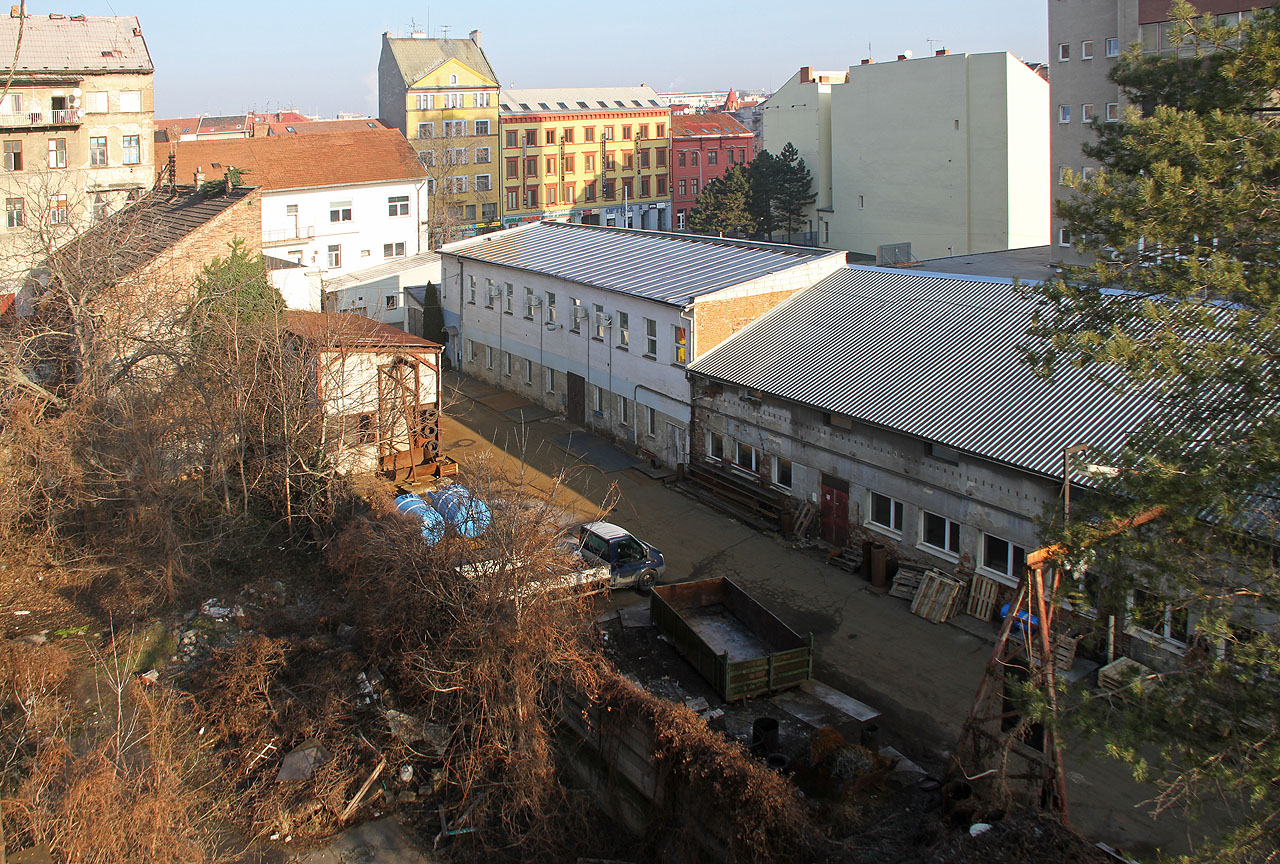 K mykárně (budova č. 47) patřil i dvorní trakt (budovy skupiny č. 48). K mykárně (budova č. 47) patřil i dvorní trakt (budovy skupiny č. 48).