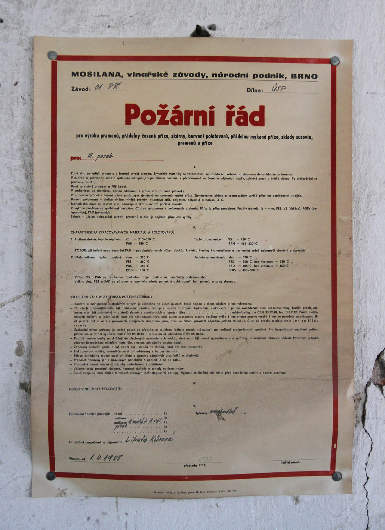 O provozu v budově na sklonku jejího aktivního života leccos napoví aprílový provozní řád z roku 1985. Podle něj se zde třídila, prala a na pramen česala potní vlna společně se syntetickými tkaninami. Dále se vlákna barvila, zpracovávala na přást a přízi, která se dále čistila a následně skala či mykala. Mimo to provozní řád zmiňuje v budově i sklady. O provozu v budově na sklonku jejího aktivního života leccos napoví aprílový provozní řád z roku 1985. Podle něj se zde třídila, prala a na pramen česala potní vlna společně se syntetickými tkaninami. Dále se vlákna barvila, zpracovávala na přást a přízi, která se dále čistila a následně skala či mykala. Mimo to provozní řád zmiňuje v budově i sklady.