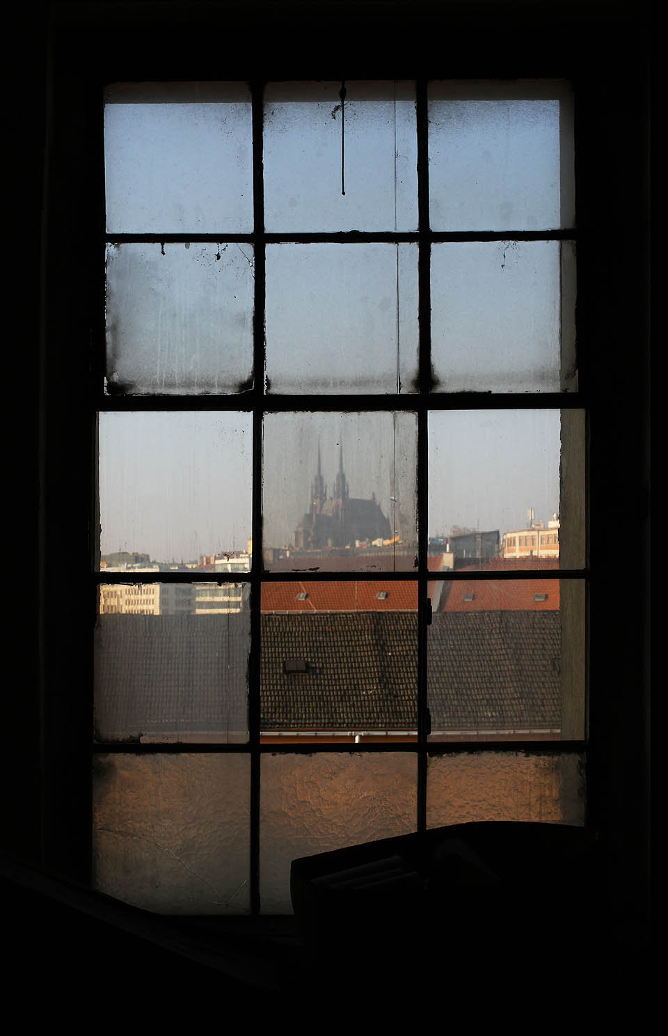 Z oken mykárny je vidět prakticky všechny dominanty průmyslového i neprůmyslového Brna. Z oken mykárny je vidět prakticky všechny dominanty průmyslového i neprůmyslového Brna.