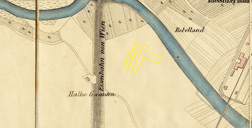Na mapě z roku 1858 je vlevo dobře vidět železnice přicházející do města z Vídně, vpravo čerstvě zprovozněné dolní nádraží a dosud nezregulovaný tok řeky Svratky, který byl později (v levém horním rohu výřezu) za železničním mostem narovnán. Na mapě z roku 1858 je vlevo dobře vidět železnice přicházející do města z Vídně, vpravo čerstvě zprovozněné dolní nádraží a dosud nezregulovaný tok řeky Svratky, který byl později (v levém horním rohu výřezu) za železničním mostem narovnán.